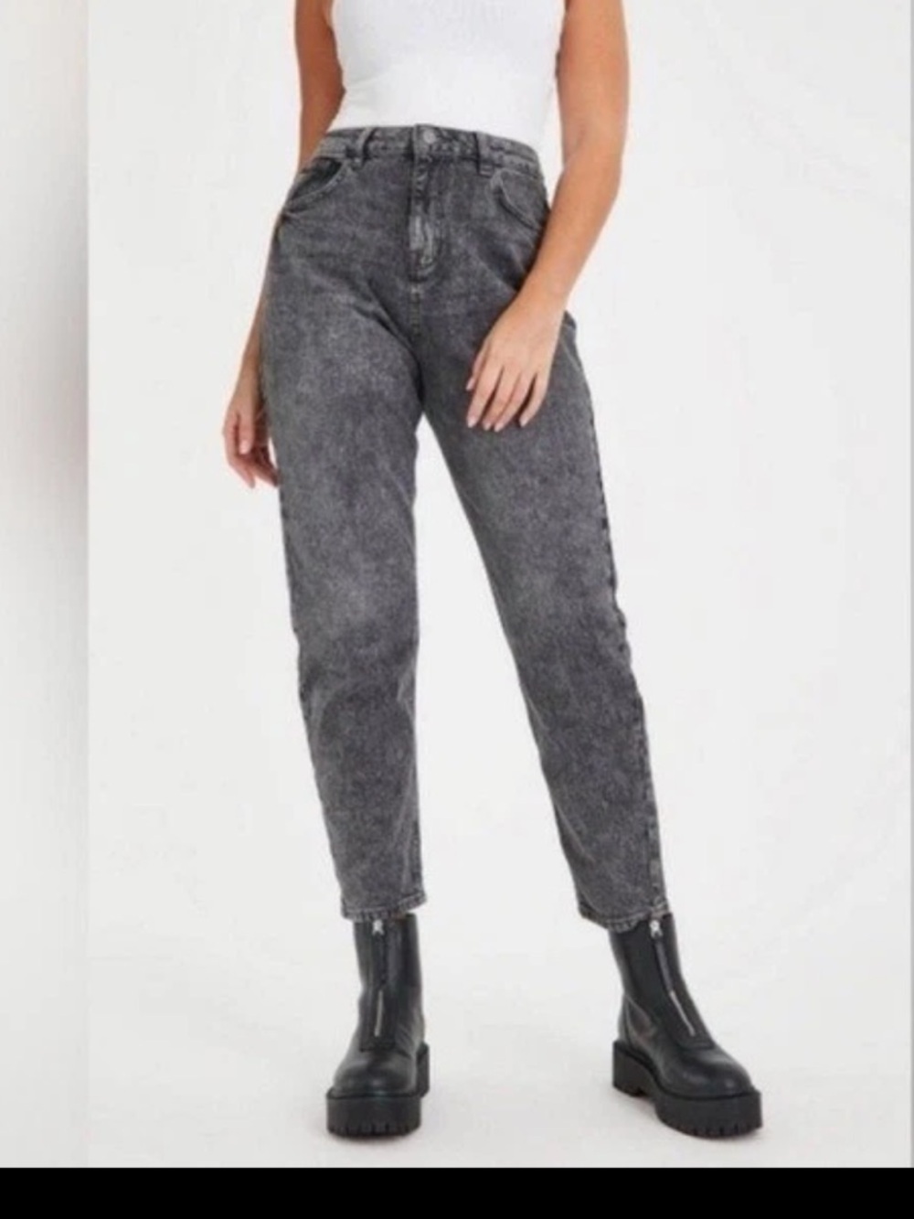 Rebecca Minkoff High Rise Barrel Wide Leg Crop Jeans Black Wash Studded Size 4